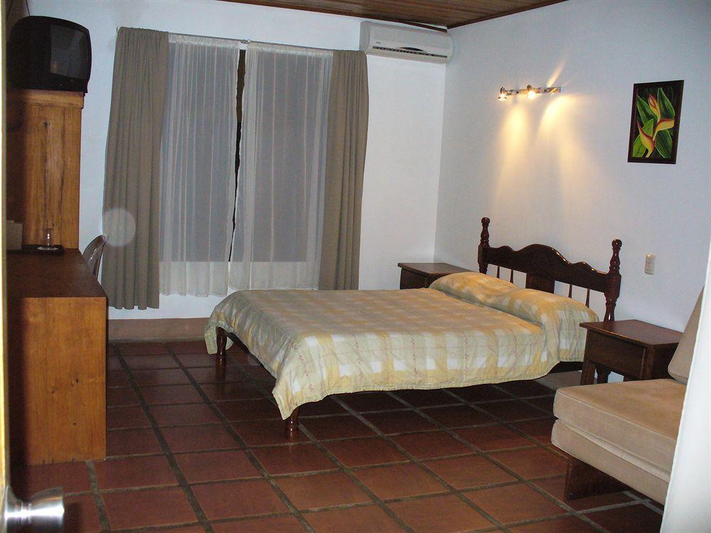 Termales Del Bosque & Hot Springs Hotel La Marina Exterior foto