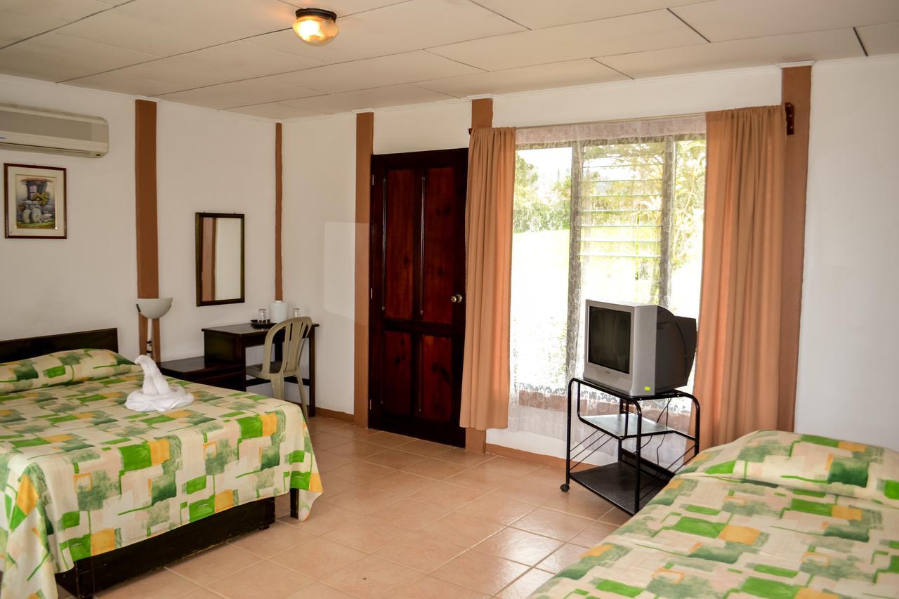Termales Del Bosque & Hot Springs Hotel La Marina Exterior foto