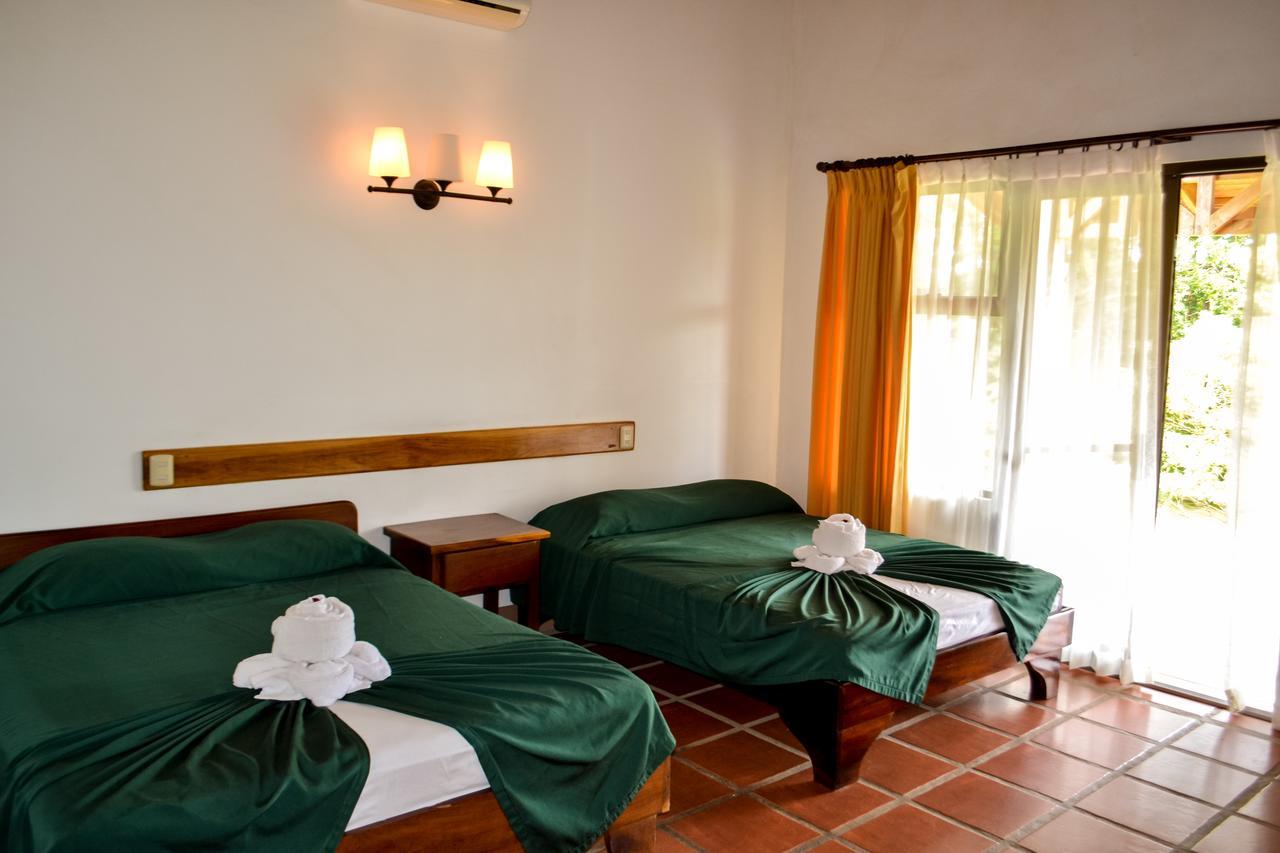 Termales Del Bosque & Hot Springs Hotel La Marina Exterior foto
